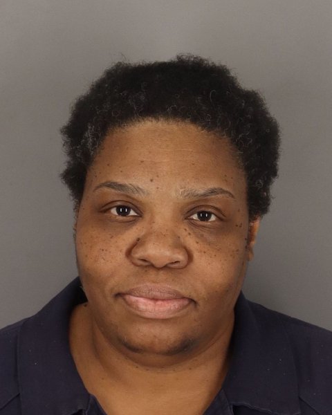 Mugshot of RASHELLE BARNES