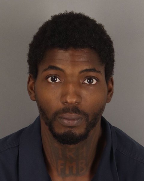 Mugshot of ULISSIEL DAVIS