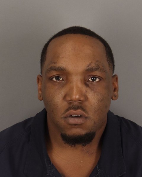 Mugshot of REGINALD ROBERTSON