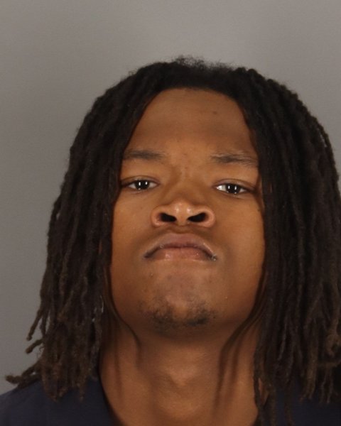 Mugshot of TYLER HILL