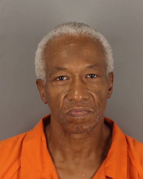 Mugshot of RODERICK DAVIS