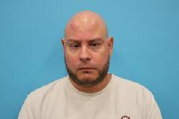 Mugshot of Roberto Sabillon