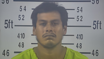 Mugshot of MARCOS HERNANDEZ