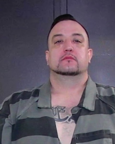 Mugshot of LEOBARDO BATEMAN LEAL