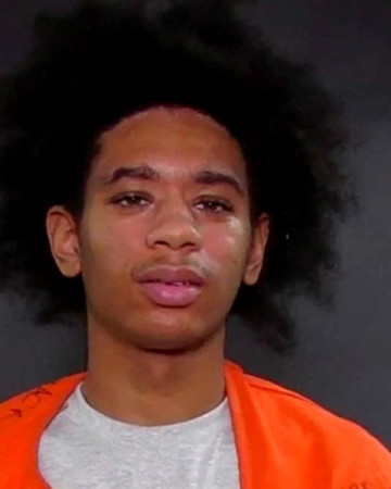 Mugshot of MILES-TAYLOR JAIVENIONTAE-MOORE JUNIOR BROCKMAN