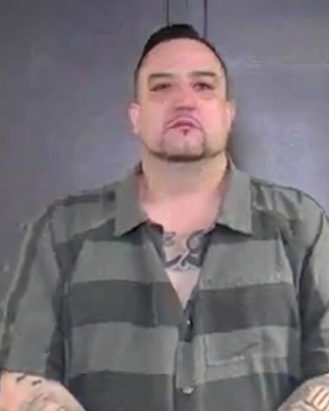 Mugshot of LEOBARDO BATEMAN LEAL