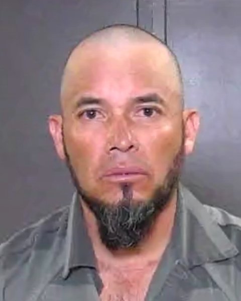 Mugshot of AMANDO MARTINEZ-HERNANDEZ