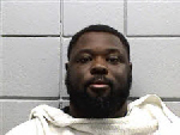 Mugshot of DELMON DEWAYNE ROBERTS