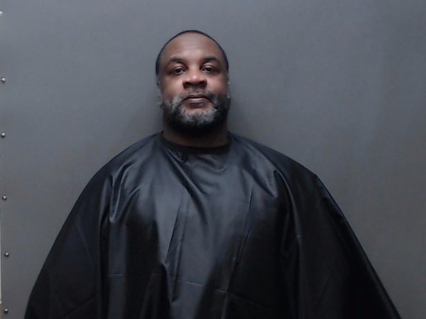 Mugshot of KARLIDARIS RASHAD BEECHUM