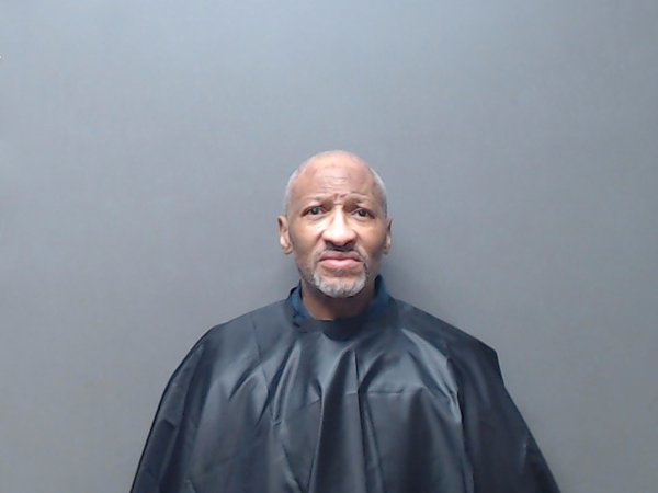 Mugshot of DERWICK LAVENSA CUMBO