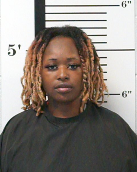 Mugshot of Aline Maombi