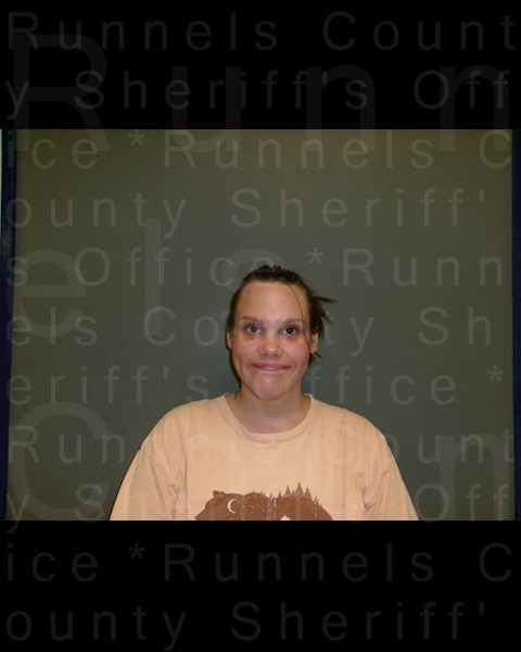 Mugshot of LAEKYN MACHELLE DICKINSON
