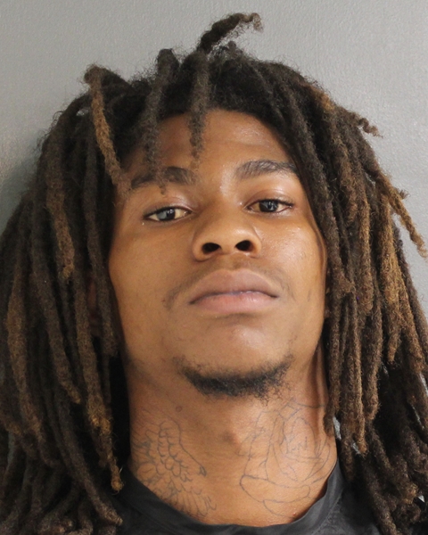 Mugshot of DALARRION JAQUAVIOUS WARREN