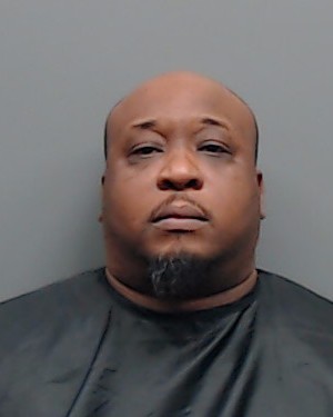 Mugshot of AQUINAS LAMAR, Jr. DIXON