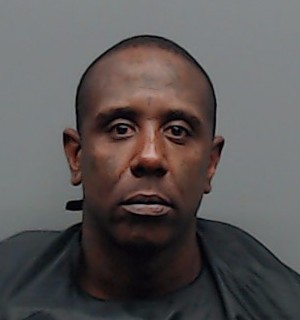 Mugshot of DONOVAN LAMONT LEWIS