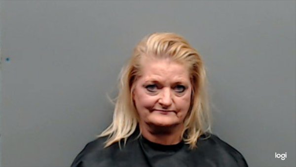 Mugshot of LADONNA RENEA SHELTON