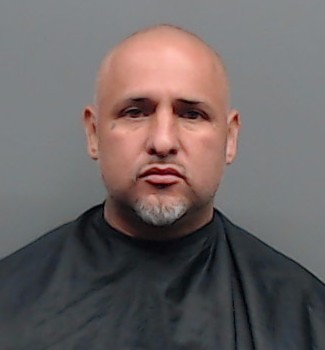 Mugshot of VICTOR HUGO VILLEGAS