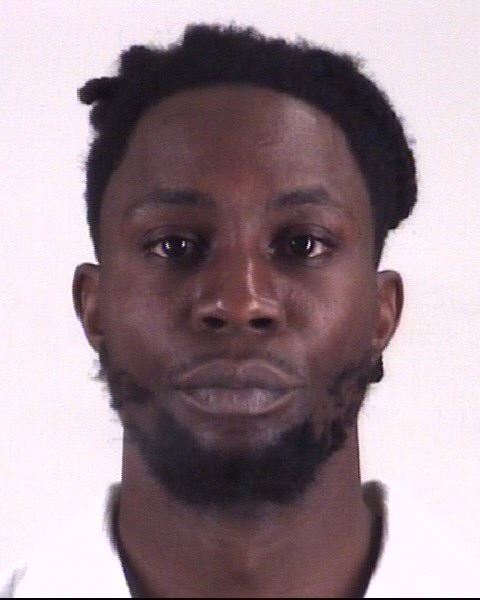 Mugshot of DAVARUS SHORES