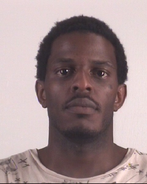 Mugshot of DEONTAE COLE