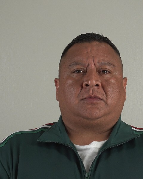Mugshot of LEONEL OLGUIN