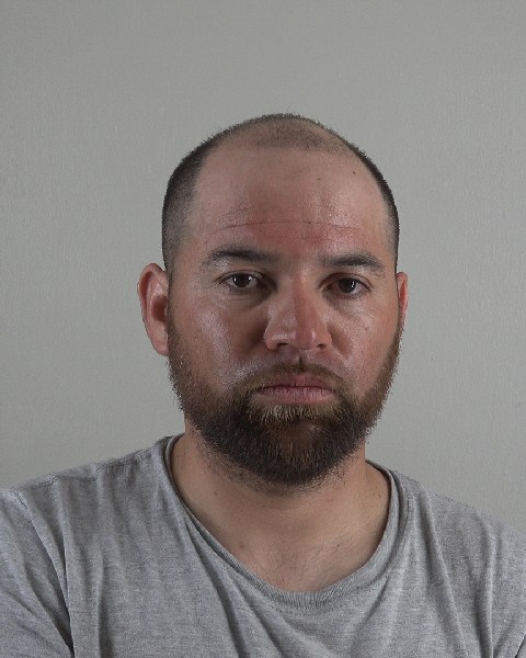 Mugshot of DANIEL DELUNAOLIVO