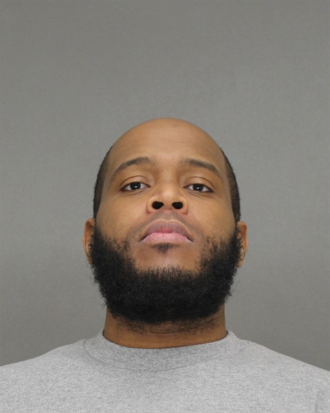 Mugshot of KWONTAVIUS DEANDRE OWENS