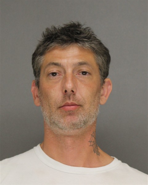 Mugshot of JUSTYN DAVID HETRICK