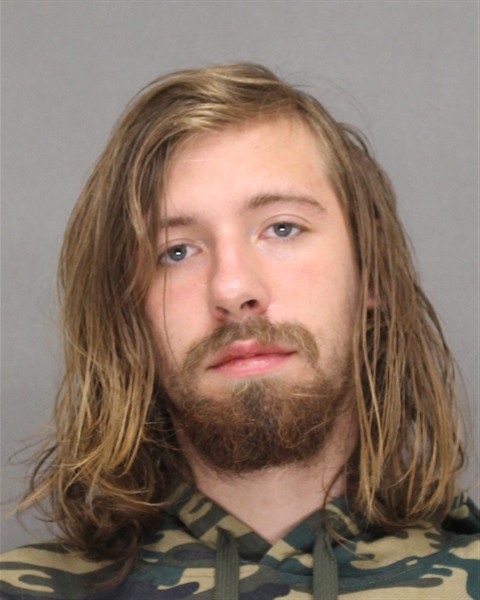 Mugshot of DAKOTA DALE COUILLARD