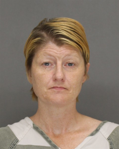 Mugshot of CASSANDRA KELLIE DINSMOORE