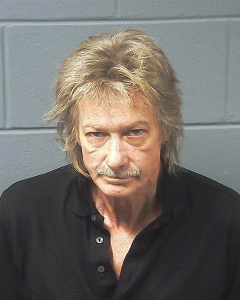 Mugshot of RUSSELL W LINDBOM