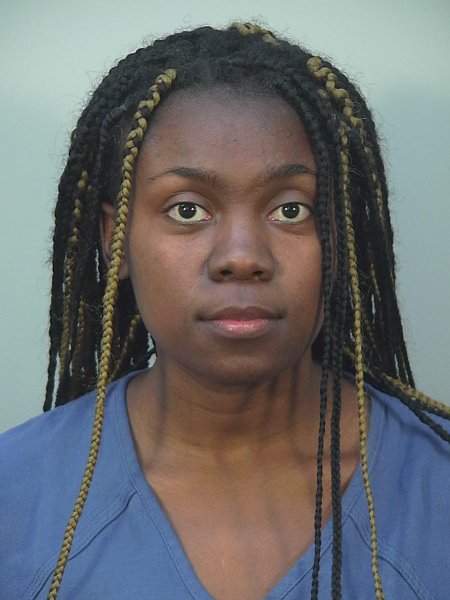 Mugshot of CAIRA MARIE PHIPPS