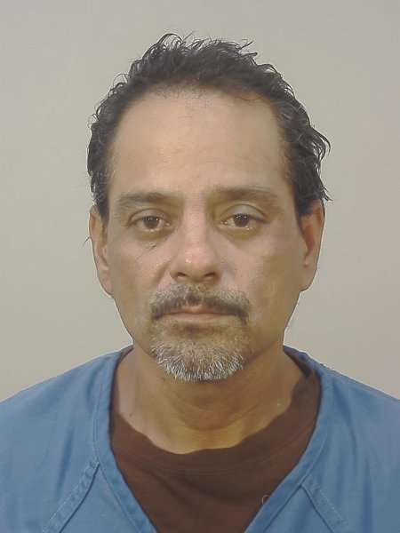 Mugshot of ESGAR N LEAL