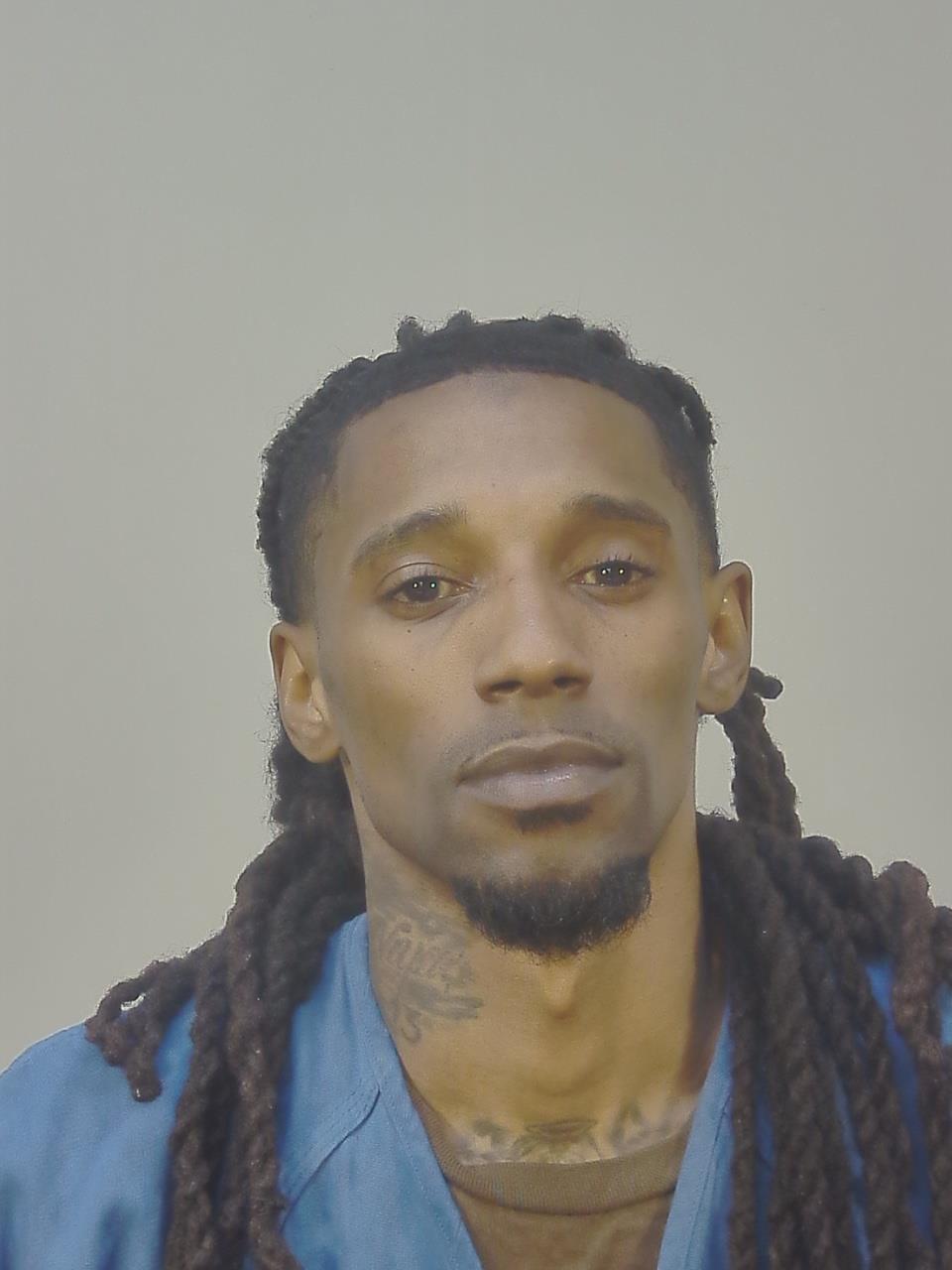 Mugshot of EARL MCKINNIE LURKS