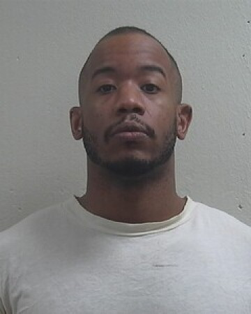 Mugshot of WARREN HOLT