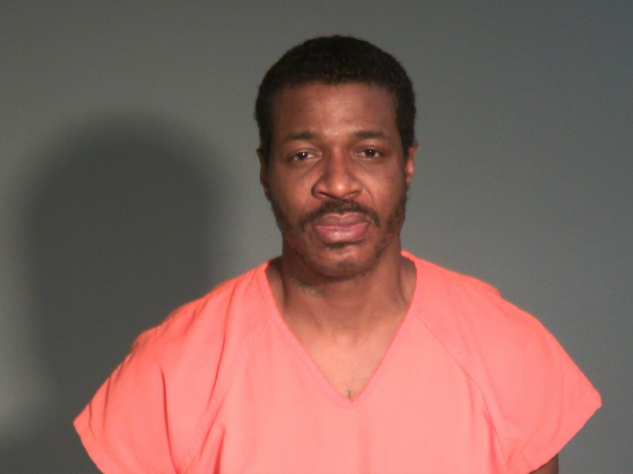Mugshot of DEVON BRIAN ROBINSON