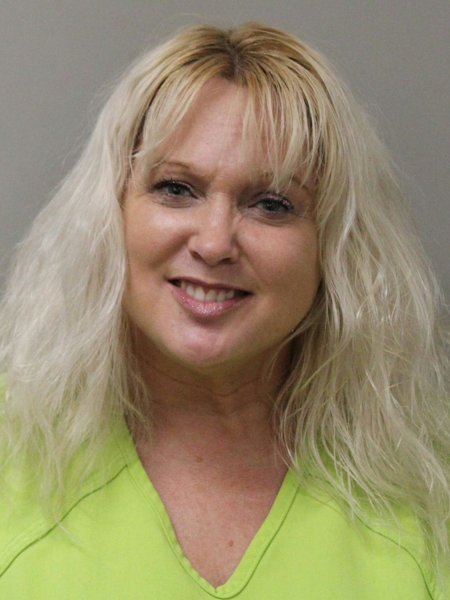 Mugshot of MINDY A WOOD
