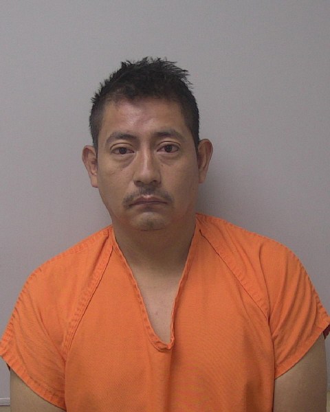 Mugshot of RUBEN CRUZ-FLORES