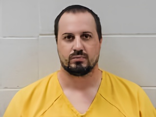 Mugshot of Luke Carl Larson