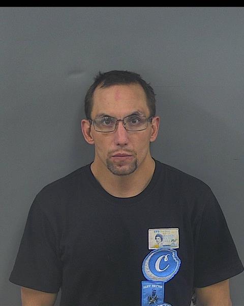 Mugshot of RONALD M QUADERER